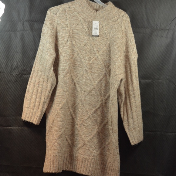 Beige Long Sweater SZ XL NWT - Picture 2 of 4